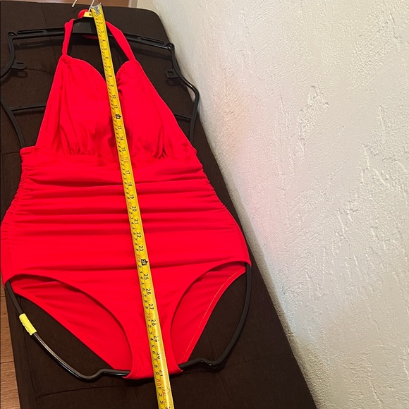 #*088**Stylish Red Women One Piece Swimsuit ( S) - Picture 3 of 5